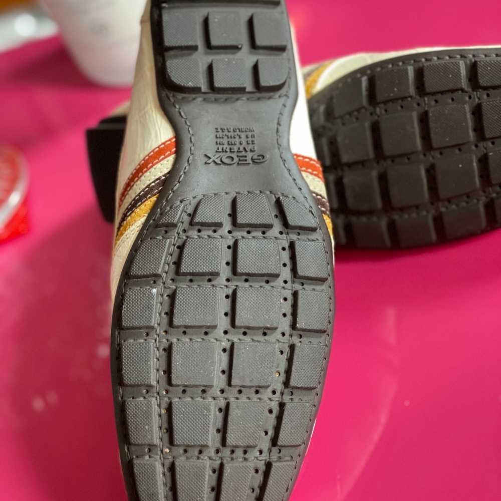 Geox , size 43, off white